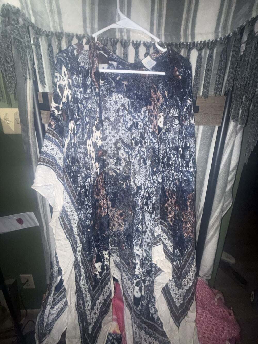 Time and Tru Kimono Size L-XL Blue Paisley Boho Open Front Cardigan